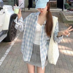 Голубая клетчатая рубашка-пальто: защитный от солнца