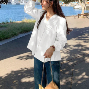 Рубашка для ранней весны с длинными рукавами в стиле фонариков, сладкая и рваная