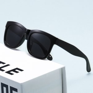 современные солнцезащитные очки в европейско-американскомском стиле