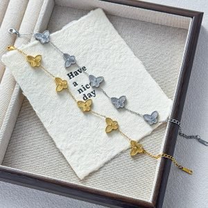 Браслет с натуральнымиMotивом butterfly в стиле light luxury