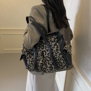 Тот пак с лopardным принтом