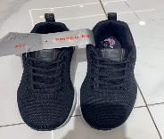 Черные кроссовки из сетки Flyknit для отдыха и спорта